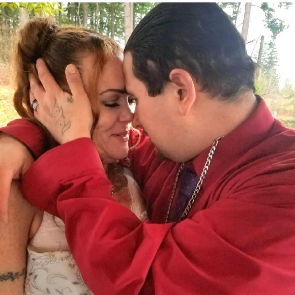 Meet your Posher, Mandi - Picture 1 of 1